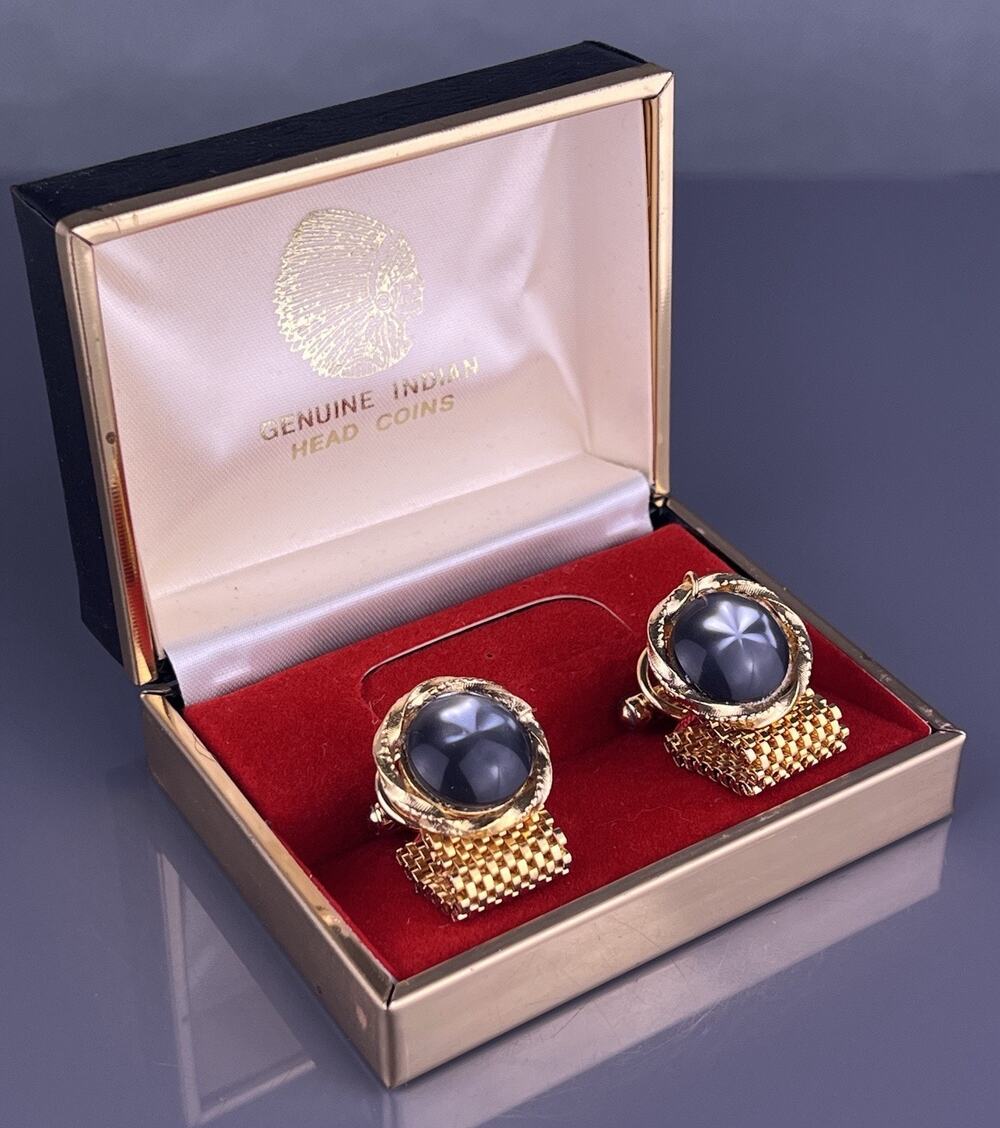 Gray Star Cabochon Twist Wrap Around Cufflinks Chain Gold Tone Round NOS Vintage